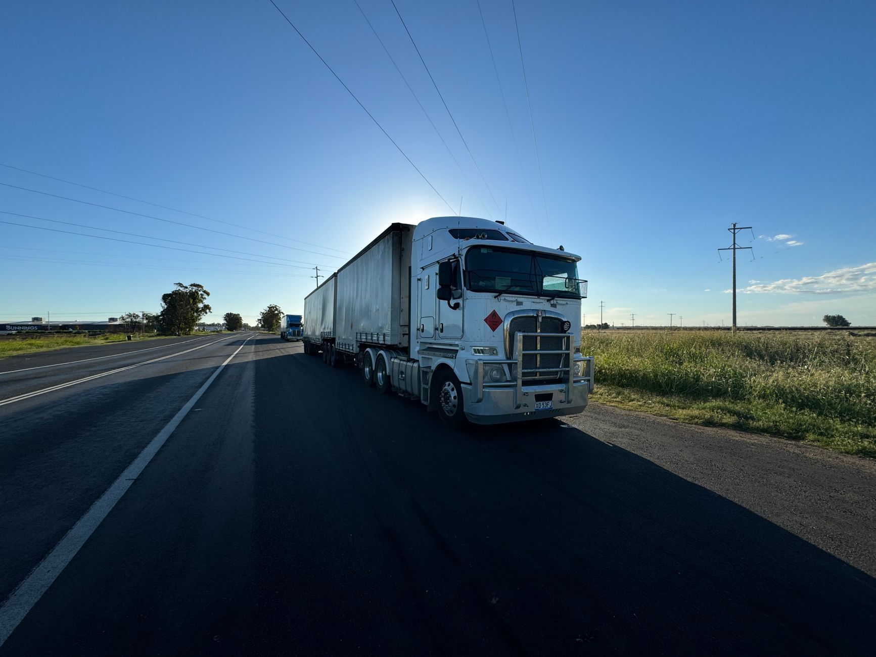 Camion NBG Logistiques sur l'autoroute